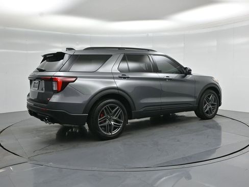 Used 2025 Ford Explorer ST w/ Sun And Sound Package AWD/4WD image 32