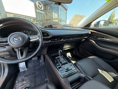 Used 2022 MAZDA CX-30 AWD 2.5 S w/ Premium Package image 26