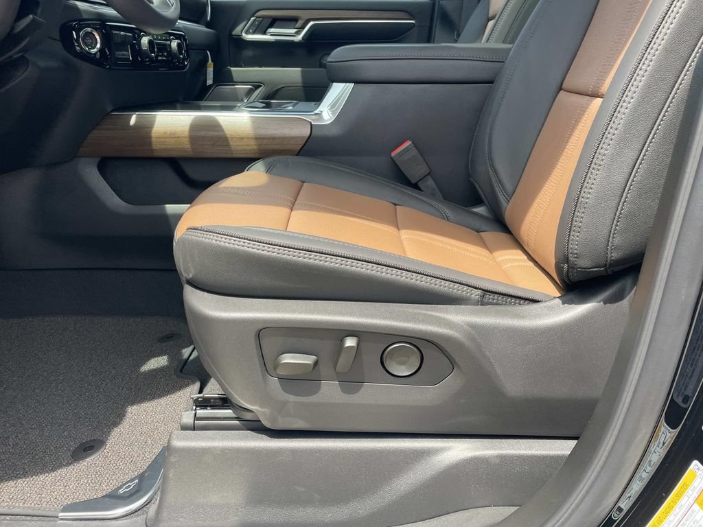New 2026 Chevrolet Silverado 2500 High Country w/ High Country Premium Package AWD/4WD image 16