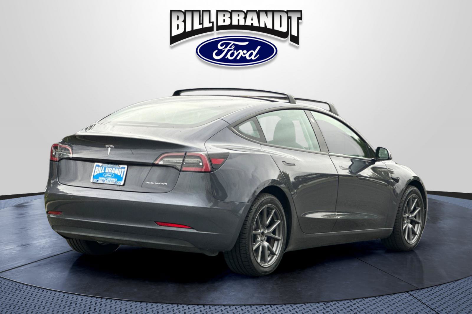 Used 2022 Tesla Model 3 Long Range AWD/4WD image 3