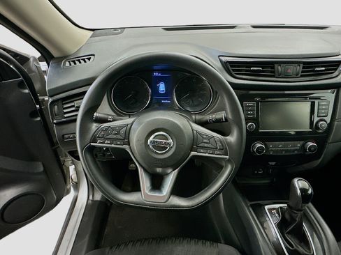 Used 2018 Nissan Rogue S AWD/4WD image 18