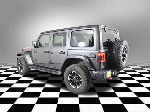 Used 2024 Jeep Wrangler Unlimited Rubicon w/ Dual Top Group AWD/4WD image 5