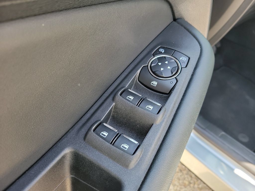 Used 2024 Ford Edge SEL AWD/4WD image 19