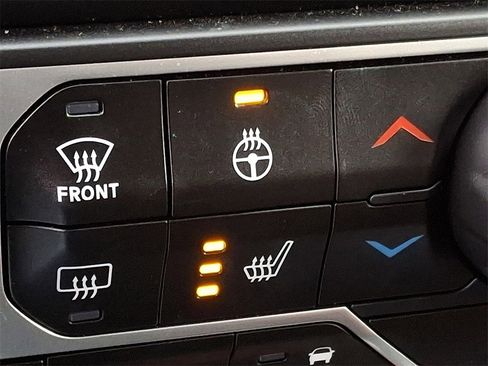 Used 2022 Jeep Gladiator Mojave w/ Cold Weather Group image 26