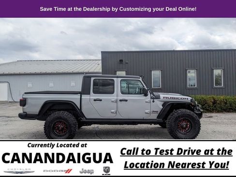 Used 2020 Jeep Gladiator Rubicon w/ Dual Top Group AWD/4WD image 5