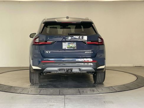 New 2026 BMW X1 xDrive28i w/ Convenience Package AWD/4WD image 4
