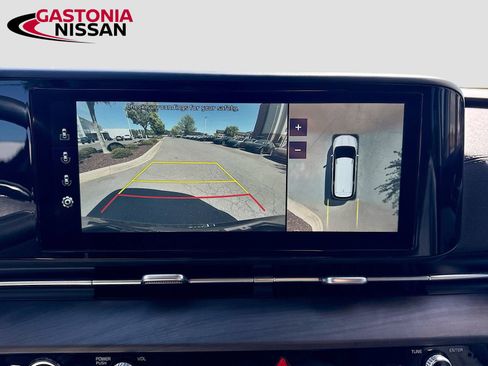 Used 2022 Kia Carnival SX FWD image 18