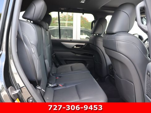 Used 2025 Lexus LX 700h F Sport AWD/4WD image 27
