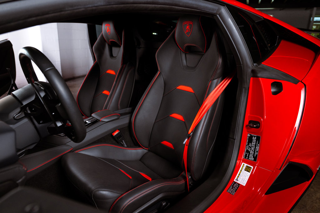 Used 2021 Lamborghini Huracan EVO RWD image 27