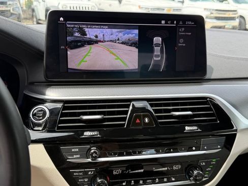 Used 2023 BMW M550i xDrive AWD/4WD image 18