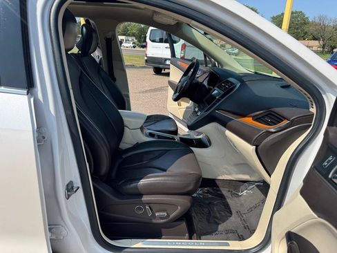 Used 2016 Lincoln MKC Reserve w/ Lincoln MKC Climate Package AWD/4WD image 28