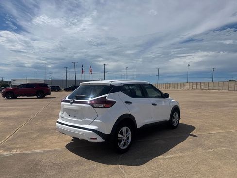 Certified 2024 Nissan Kicks S FWD image 19