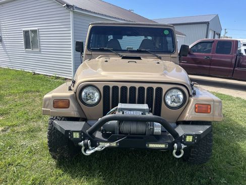 Used 1999 Jeep Wrangler Sahara AWD/4WD image 6