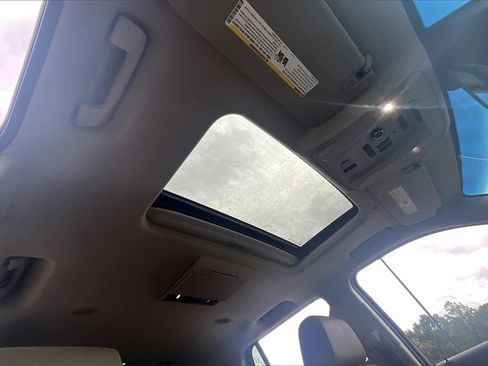 Used 2018 Chevrolet Tahoe Premier image 21