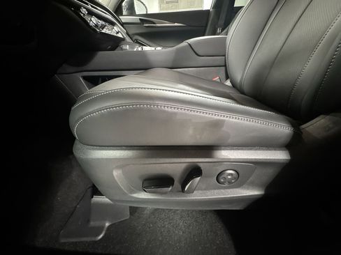 Certified 2026 INFINITI QX60 Luxe w/ Cargo Package AWD/4WD image 19