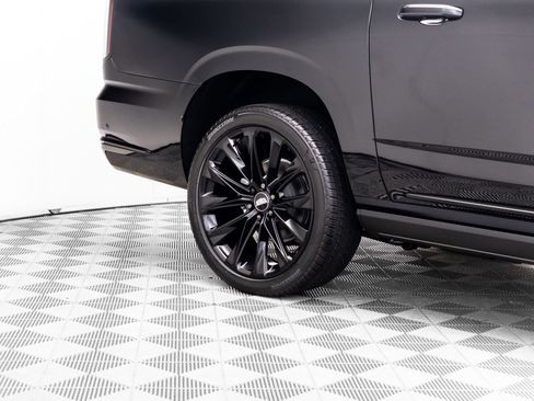 New 2026 Cadillac Escalade ESV Platinum Sport w/ LPO, ONYX Package AWD/4WD image 38