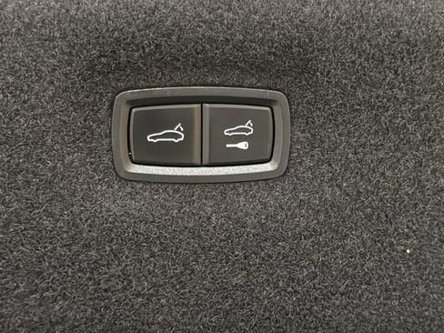 Used 2021 Porsche Taycan 4S AWD/4WD image 10