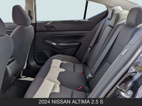 Used 2024 Nissan Altima 2.5 S FWD image 16