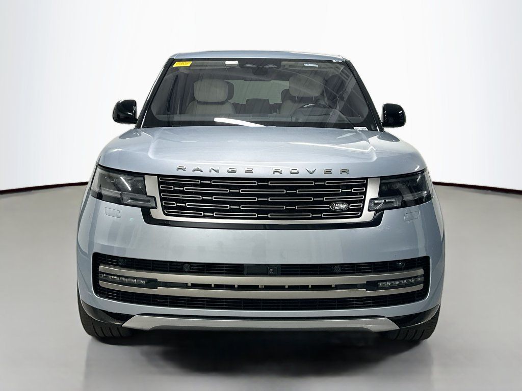 Used 2023 Land Rover Range Rover Autobiography AWD/4WD image 6