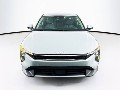 New 2025 Kia K4 EX image 2