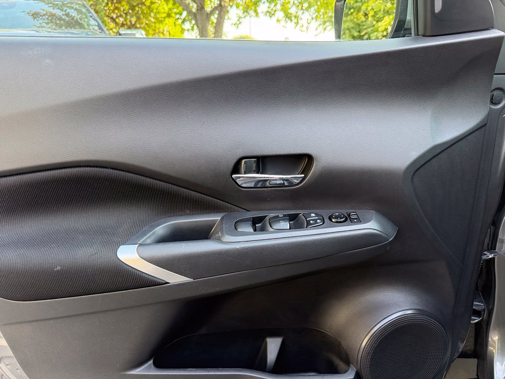 Used 2023 Nissan Kicks SV FWD image 23