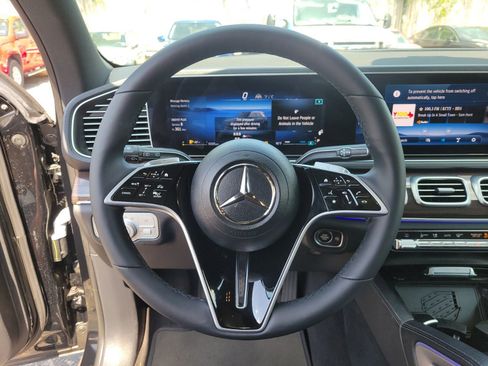 Used 2024 Mercedes-Benz GLE 350 4MATIC w/ 3rd Row Seat Package image 25