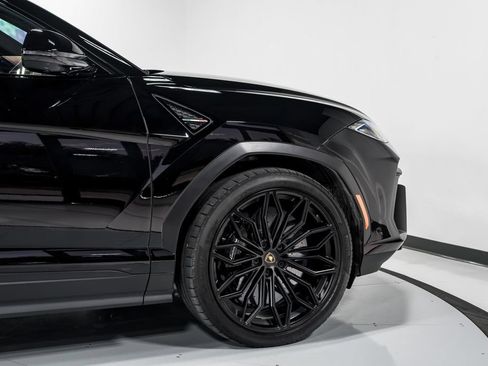 Used 2025 Lamborghini Urus SE AWD/4WD image 53