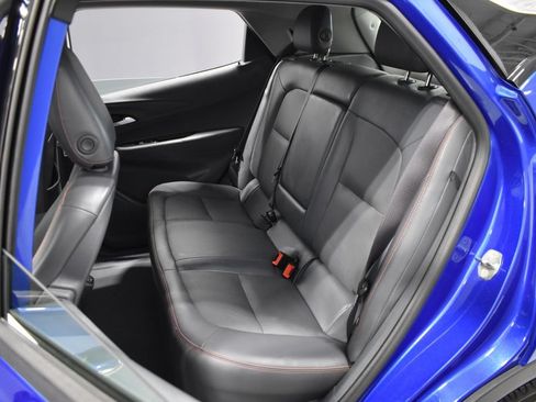 Used 2017 Chevrolet Bolt Premier w/ Driver Confidence II Package FWD image 36