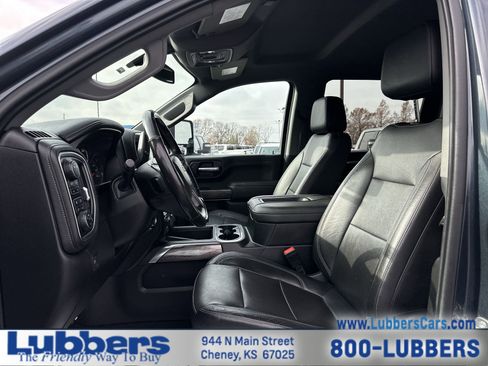 Used 2020 Chevrolet Silverado 2500 LTZ w/ LTZ Convenience Package image 11