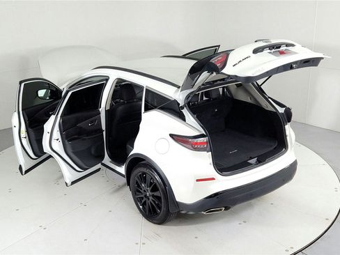 Certified 2024 Nissan Murano SV w/ SV Midnight Edition Package image 46