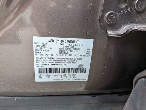 Used 2021 Ford Explorer Limited w/ Equipment Group 301A RWD image 33