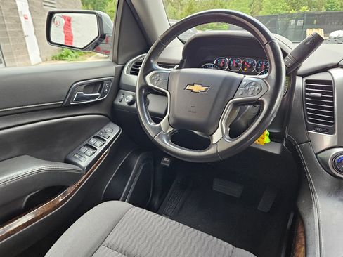 Used 2019 Chevrolet Tahoe LS AWD/4WD image 9