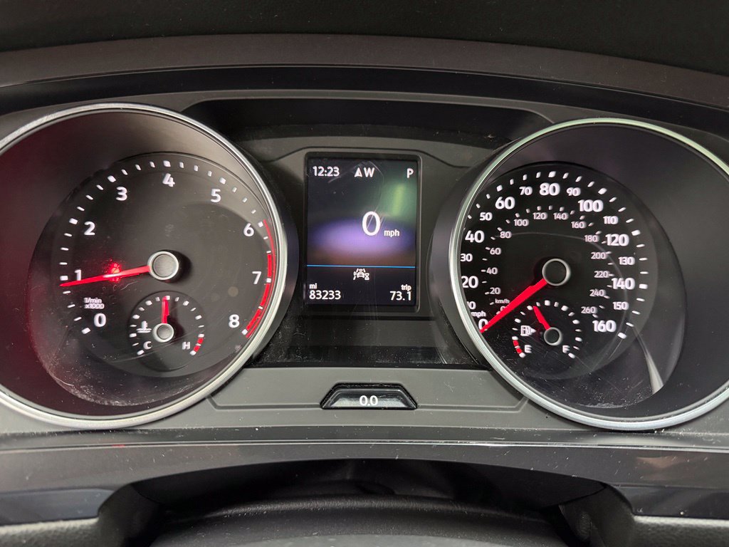 Used 2021 Volkswagen Tiguan SE R-Line FWD image 27