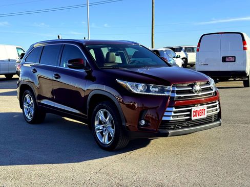 Used 2019 Toyota Highlander Limited image 4