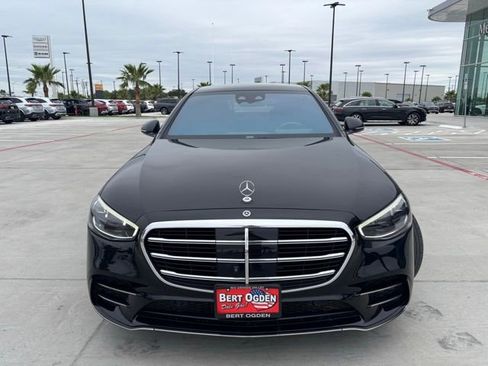 Used 2023 Mercedes-Benz S 500 4MATIC w/ AMG Line image 2