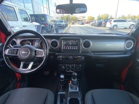 Used 2020 Jeep Wrangler Unlimited Sahara image 15