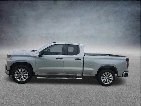 Used 2020 Chevrolet Silverado 1500 Custom w/ Custom Value Package RWD image 5