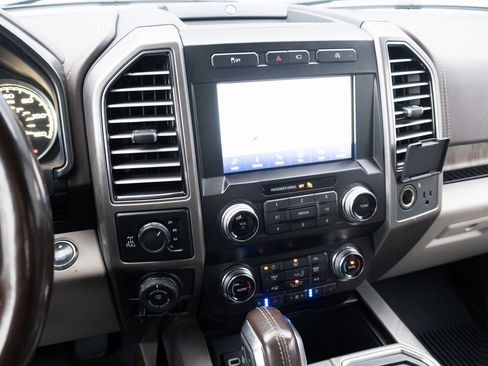 Used 2019 Ford F150 Limited AWD/4WD image 3