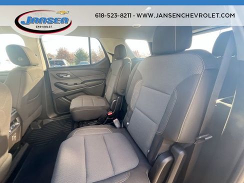 Used 2019 Chevrolet Traverse LT image 24