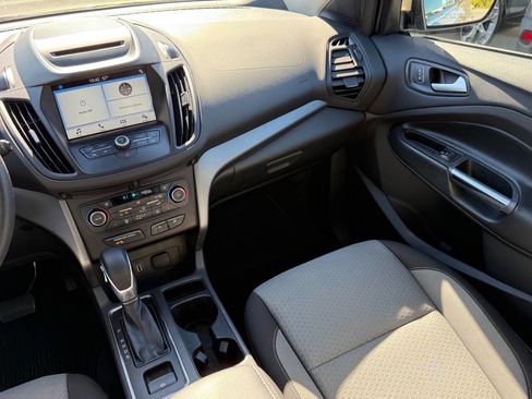 Used 2018 Ford Escape SE w/ Ford Safe & Smart Package image 19