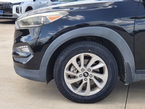 Used 2016 Hyundai Tucson SE w/ Option Group 02 AWD/4WD image 10