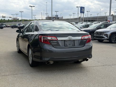 Used 2012 Toyota Camry XLE FWD image 6