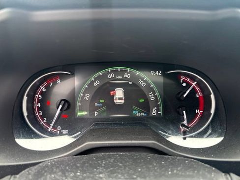 Used 2024 Toyota RAV4 XLE w/ Convenience Package AWD/4WD image 17