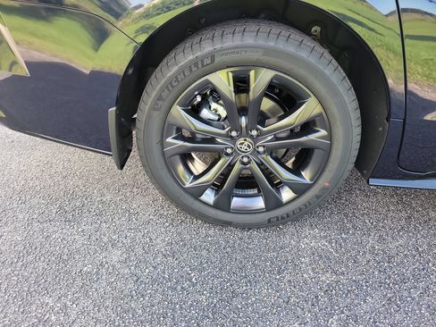 New 2026 Toyota Sienna XSE FWD image 31