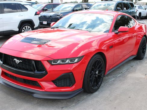 Used 2024 Ford Mustang GT RWD image 6