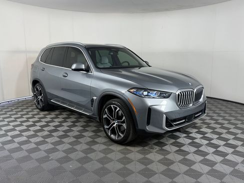 Used 2024 BMW X5 sDrive40i w/ Premium Package RWD image 7