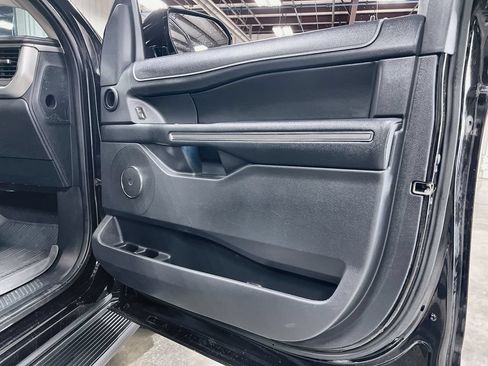 Used 2024 Ford Expedition Max XLT AWD/4WD image 32