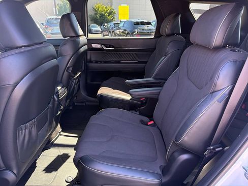 Used 2025 Hyundai Palisade Calligraphy AWD/4WD image 23