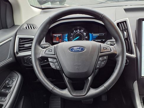 Used 2022 Ford Edge SEL w/ Convenience Package image 18