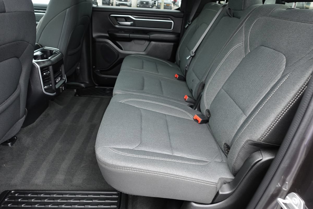 Used 2020 RAM 1500 Big Horn AWD/4WD image 23